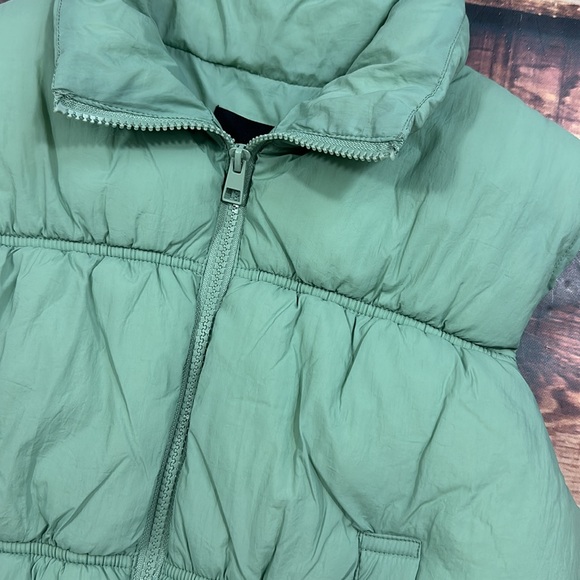 Sage Green Puffer Vest - Picture 4 of 5